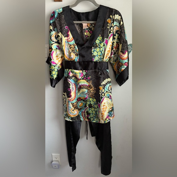 Tiffany’s Closet Colourful Kimono-Style Top and Pants Set - Picture 1 of 5